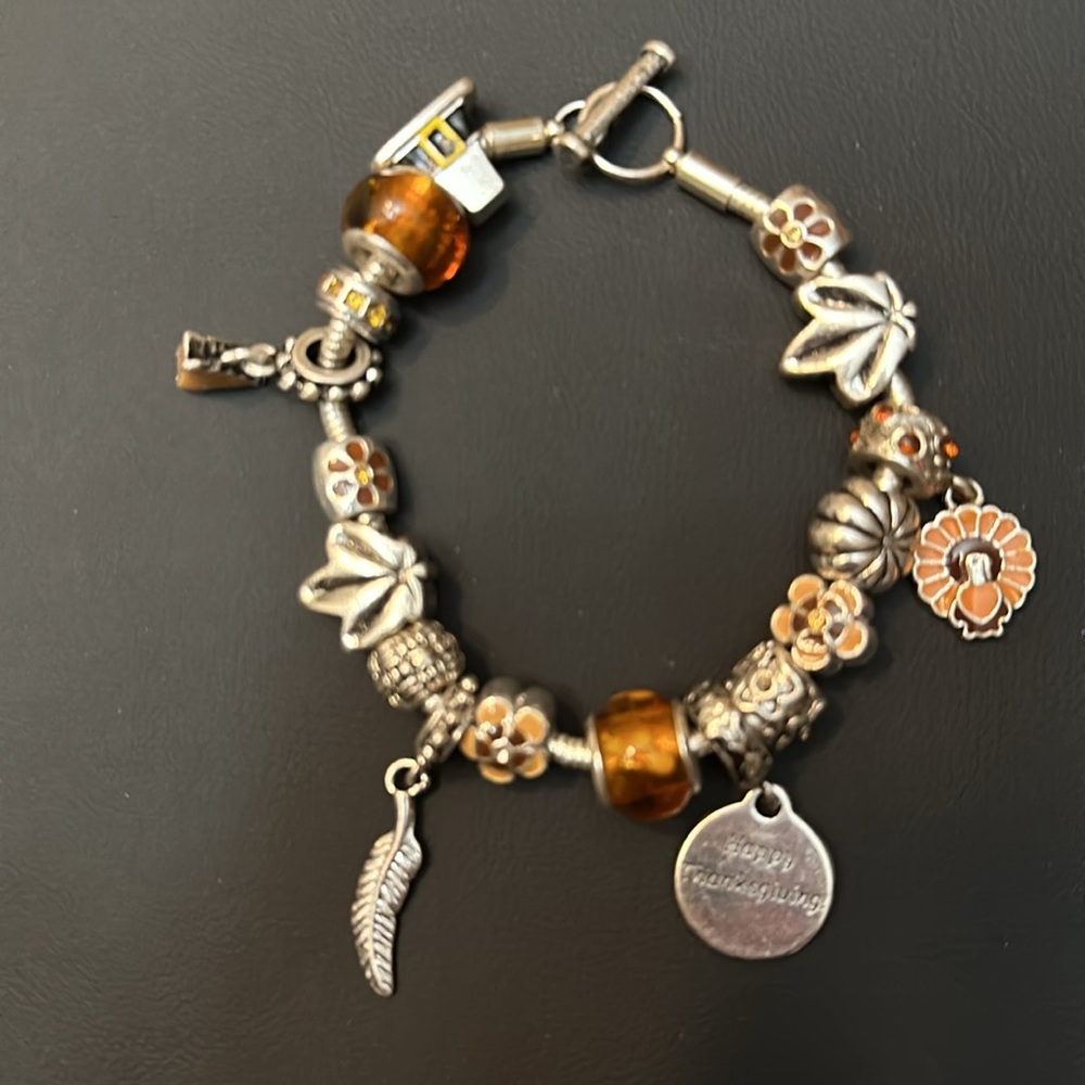 Willabee&Ward Bracelet “Happy Thanksgiving”Charm Bracelet